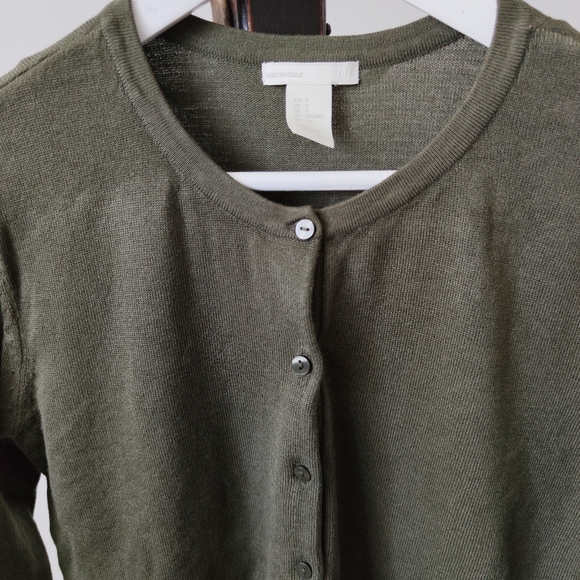H&M Fine-Knit Olive Green Cardigan - Picture 2 of 3